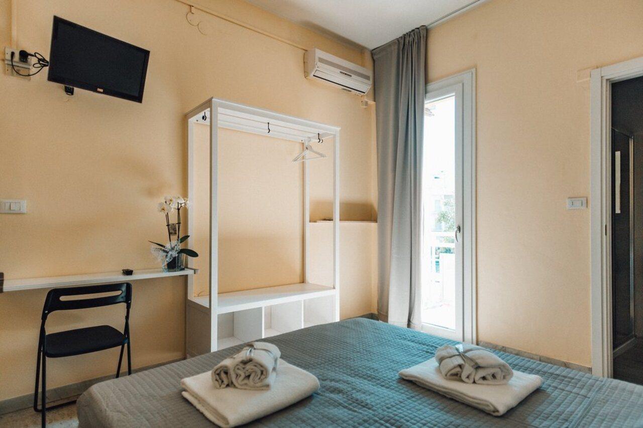 Hotel Morri'S Rimini Exteriör bild